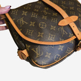 MONOGRAM CANVAS SAUMUR 30