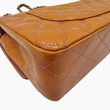ORANGE PATENT CLASSIC FLAP MEDIUM taske fra brand: CHANEL - We Do Vintage