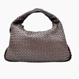 CLASSIC VENETA HOBO LYSEBRUN MEDIUM taske fra brand: BOTTEGA VENETA - We Do Vintage