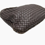 CLASSIC VENETA HOBO MØRKBRUN MEDIUM taske fra brand: BOTTEGA VENETA - We Do Vintage