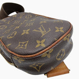 MONOGRAM POCHETTE GANGE taske fra brand: LOUIS VUITTON - We Do Vintage