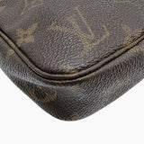 MONOGRAM CANVAS POCHETTE ACCESSOIRES taske fra brand: LOUIS VUITTON - We Do Vintage