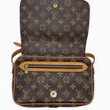 MONOGRAM CANVAS SAINT GERMAIN taske fra brand: LOUIS VUITTON - We Do Vintage