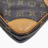 MONOGRAM CANVAS AMAZONE taske fra brand: LOUIS VUITTON - We Do Vintage