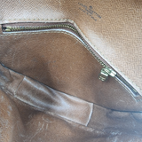 MONOGRAM CANVAS CHANTILLY PM taske fra brand: LOUIS VUITTON - We Do Vintage