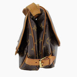 MONOGRAM CANVAS SAUMUR 30 taske fra brand: LOUIS VUITTON - We Do Vintage