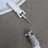 beige canvas jackie taske fra brand: GUCCI - We Do Vintage