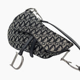 Sort Oblique Jacquard saddle bag taske fra brand: DIOR - We Do Vintage
