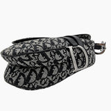 Sort Oblique Jacquard saddle bag taske fra brand: DIOR - We Do Vintage