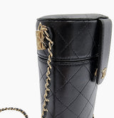 Vanity bag with chain taske fra brand: CHANEL - We Do Vintage