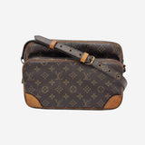 MONOGRAM CANVAS NILE MM taske fra brand: LOUIS VUITTON - We Do Vintage