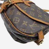 MONOGRAM CANVAS SAUMUR 30 taske fra brand: LOUIS VUITTON - We Do Vintage