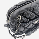 sort Bubble Quilt Camera bag taske fra brand: CHANEL - We Do Vintage
