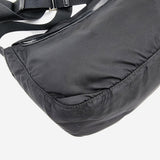 SORT NYLON CROSSBODY taske fra brand: PRADA - We Do Vintage