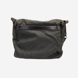 ARMY GRØN NYLON CROSSBODY taske fra brand: PRADA - We Do Vintage