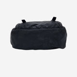 SORT NYLON CROSSBODY taske fra brand: PRADA - We Do Vintage