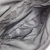 SORT NYLON CROSSBODY taske fra brand: PRADA - We Do Vintage