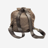 GRØN NYLON RYGSÆK taske fra brand: PRADA - We Do Vintage