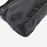 SORT NYLON CROSSBODY taske fra brand: PRADA - We Do Vintage