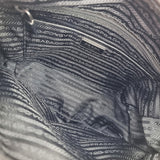 SORT NYLON CROSSBODY taske fra brand: PRADA - We Do Vintage