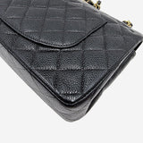SORT CAVIAR MEDIUM CLASSIC DOUBLE FLAP taske fra brand: CHANEL - We Do Vintage