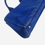 BLÅ CANAPA TOTE MEDIUM taske fra brand: PRADA - We Do Vintage