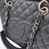 GST tote taske fra brand: CHANEL - We Do Vintage