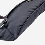 MØRK BLÅ NYLON BÆLTETASKE taske fra brand: PRADA - We Do Vintage