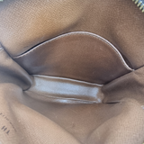 MONOGRAM CANVAS AMAZONE taske fra brand: LOUIS VUITTON - We Do Vintage