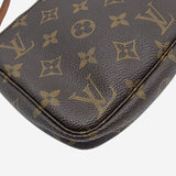 MONOGRAM CANVAS POCHETTE ACCESSOIRES taske fra brand: LOUIS VUITTON - We Do Vintage