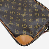 MONOGRAM CANVAS NILE MM taske fra brand: LOUIS VUITTON - We Do Vintage