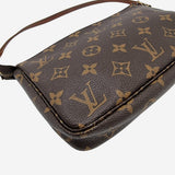 MONOGRAM CANVAS POCHETTE ACCESSOIRES taske fra brand: LOUIS VUITTON - We Do Vintage