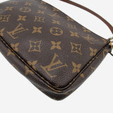 MONOGRAM CANVAS POCHETTE ACCESSOIRES taske fra brand: LOUIS VUITTON - We Do Vintage