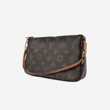 MONOGRAM CANVAS POCHETTE ACCESSOIRES taske fra brand: LOUIS VUITTON - We Do Vintage