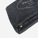 SORT DENIM CANAPA TOTE MEDIUM taske fra brand: PRADA - We Do Vintage