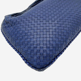 LARGE BLÅ CLASSIC VENETA HOBO taske fra brand: BOTTEGA VENETA - We Do Vintage
