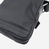 SORT NYLON CROSSBODY taske fra brand: PRADA - We Do Vintage