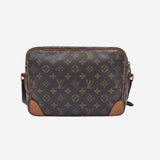 MONOGRAM CANVAS NILE MM taske fra brand: LOUIS VUITTON - We Do Vintage