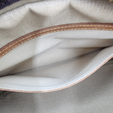 MONOGRAM CANVAS REPORTER PM taske fra brand: LOUIS VUITTON - We Do Vintage