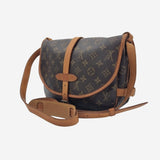 MONOGRAM CANVAS SAUMUR 30 taske fra brand: LOUIS VUITTON - We Do Vintage