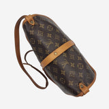 MONOGRAM CANVAS SAUMUR 30 taske fra brand: LOUIS VUITTON - We Do Vintage