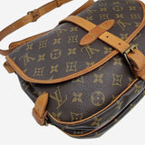 MONOGRAM CANVAS SAUMUR 30 taske fra brand: LOUIS VUITTON - We Do Vintage