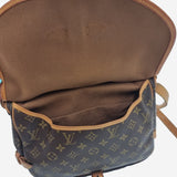 MONOGRAM CANVAS SAUMUR 30 taske fra brand: LOUIS VUITTON - We Do Vintage