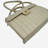 VINTAGE MADEMOISELLE QUILTED FLAP BAG taske fra brand: CHANEL - We Do Vintage