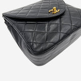VINTAGE DIAMAND QUILTED FLAP BAG taske fra brand: CHANEL - We Do Vintage