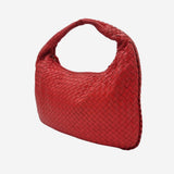 MEDIUM RØD CLASSIC VENETA HOBO taske fra brand: BOTTEGA VENETA - We Do Vintage