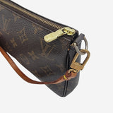 MONOGRAM CANVAS POCHETTE ACCESSOIRES taske fra brand: LOUIS VUITTON - We Do Vintage
