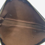 MONOGRAM CANVAS POCHETTE ACCESSOIRES taske fra brand: LOUIS VUITTON - We Do Vintage