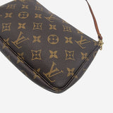 MONOGRAM CANVAS POCHETTE ACCESSOIRES taske fra brand: LOUIS VUITTON - We Do Vintage