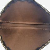 MONOGRAM CANVAS POCHETTE ACCESSOIRES taske fra brand: LOUIS VUITTON - We Do Vintage